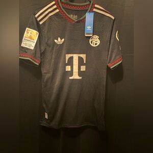 Harry Kane Bayern Munich 2025-26 3rd jersey